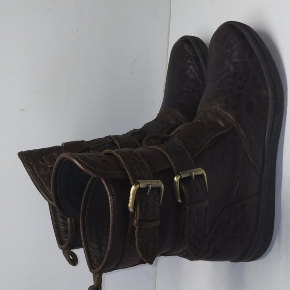 FENDI BOOTS